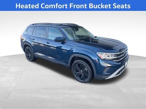 Used 2022 Volkswagen Atlas SE w/ Black Wheel Package image 4