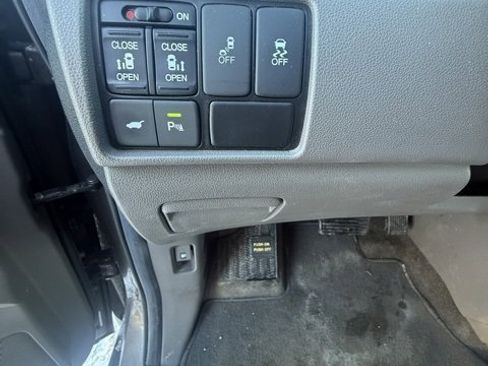 Used 2012 Honda Odyssey Touring image 21