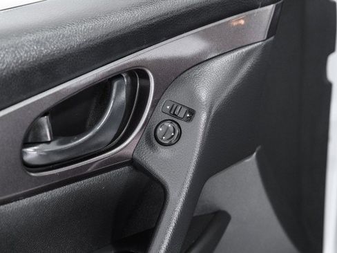Used 2019 Nissan Rogue Sport S FWD image 37