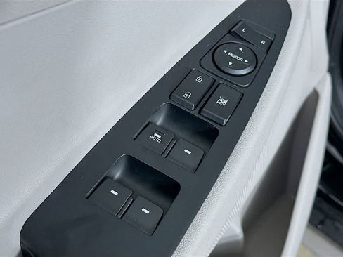 Used 2021 Hyundai Tucson Sport w/ Cargo Package image 29