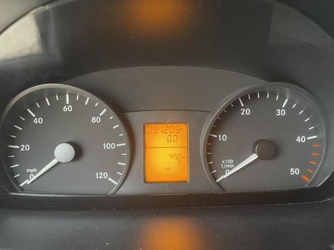Used 2009 Dodge Sprinter 2500 RWD image 26