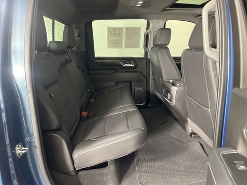 Used 2025 GMC Sierra 2500 Denali w/ Denali Reserve Package image 17