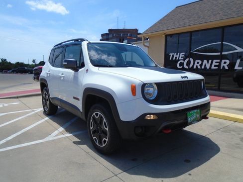 Used 2016 Jeep Renegade Trailhawk AWD/4WD image 1
