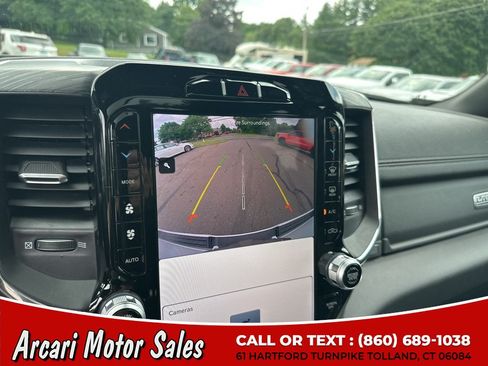 Used 2024 RAM 1500 Laramie AWD/4WD image 27