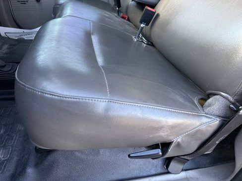 Used 2010 Ford F550 4x4 Crew Cab Super Duty image 12