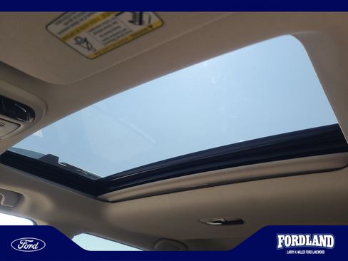 Used 2022 Subaru Outback Touring XT AWD/4WD image 33
