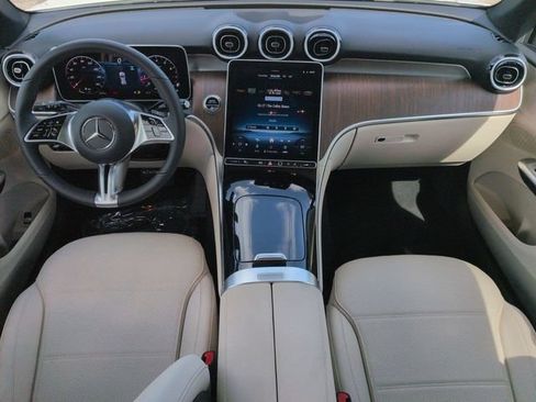 Used 2026 Mercedes-Benz GLC 300 4MATIC image 15
