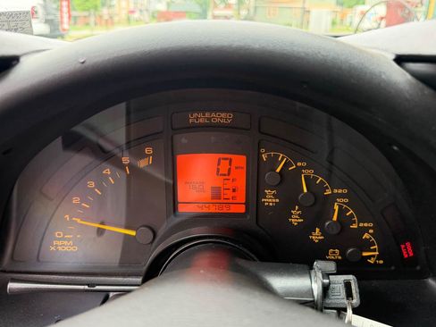 Used 1993 Chevrolet Corvette Coupe RWD image 25