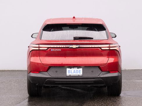 New 2026 Chevrolet Equinox EV LT image 21