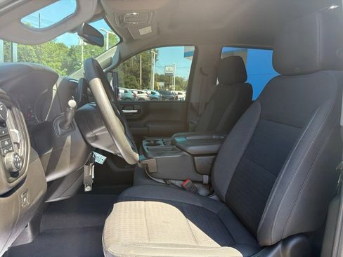 Certified 2022 Chevrolet Silverado 2500 Custom w/ Custom Value Package AWD/4WD image 28