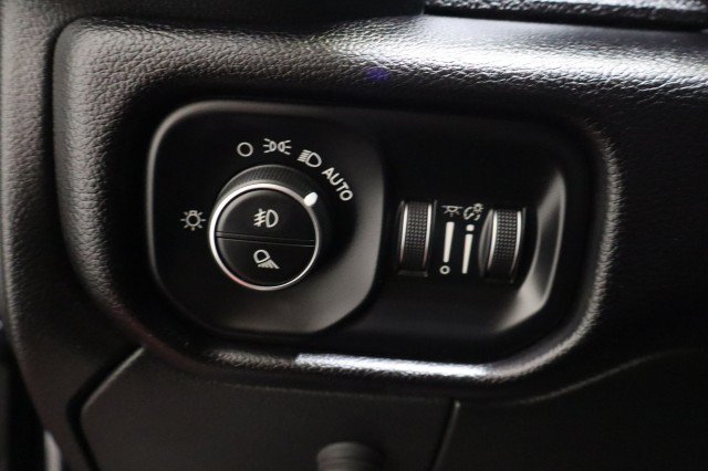 Used 2022 RAM 2500 Laramie AWD/4WD image 38