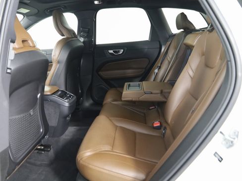 Used 2021 Volvo XC60 T5 Inscription w/ Protection Package Premier image 49