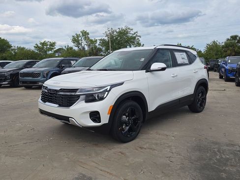 New 2026 Kia Seltos EX FWD image 4