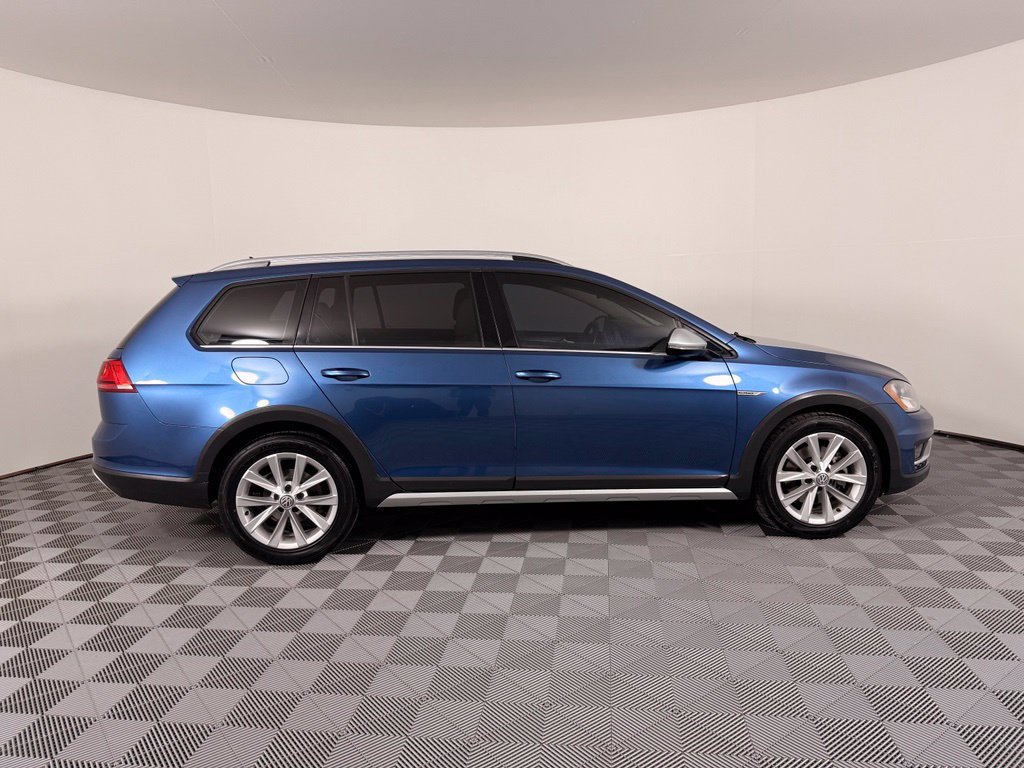 Used 2017 Volkswagen Golf Alltrack S AWD/4WD image 7