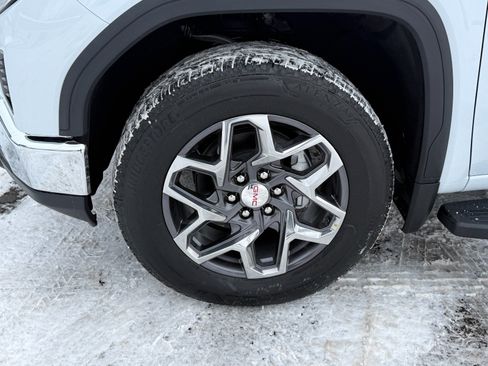 New 2026 GMC Sierra 1500 SLT w/ SLT Premium Package image 9