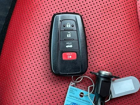 Used 2020 Toyota Camry XSE w/ Driver Assist Package FWD image 32