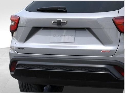 New 2026 Chevrolet Trax RS FWD image 14