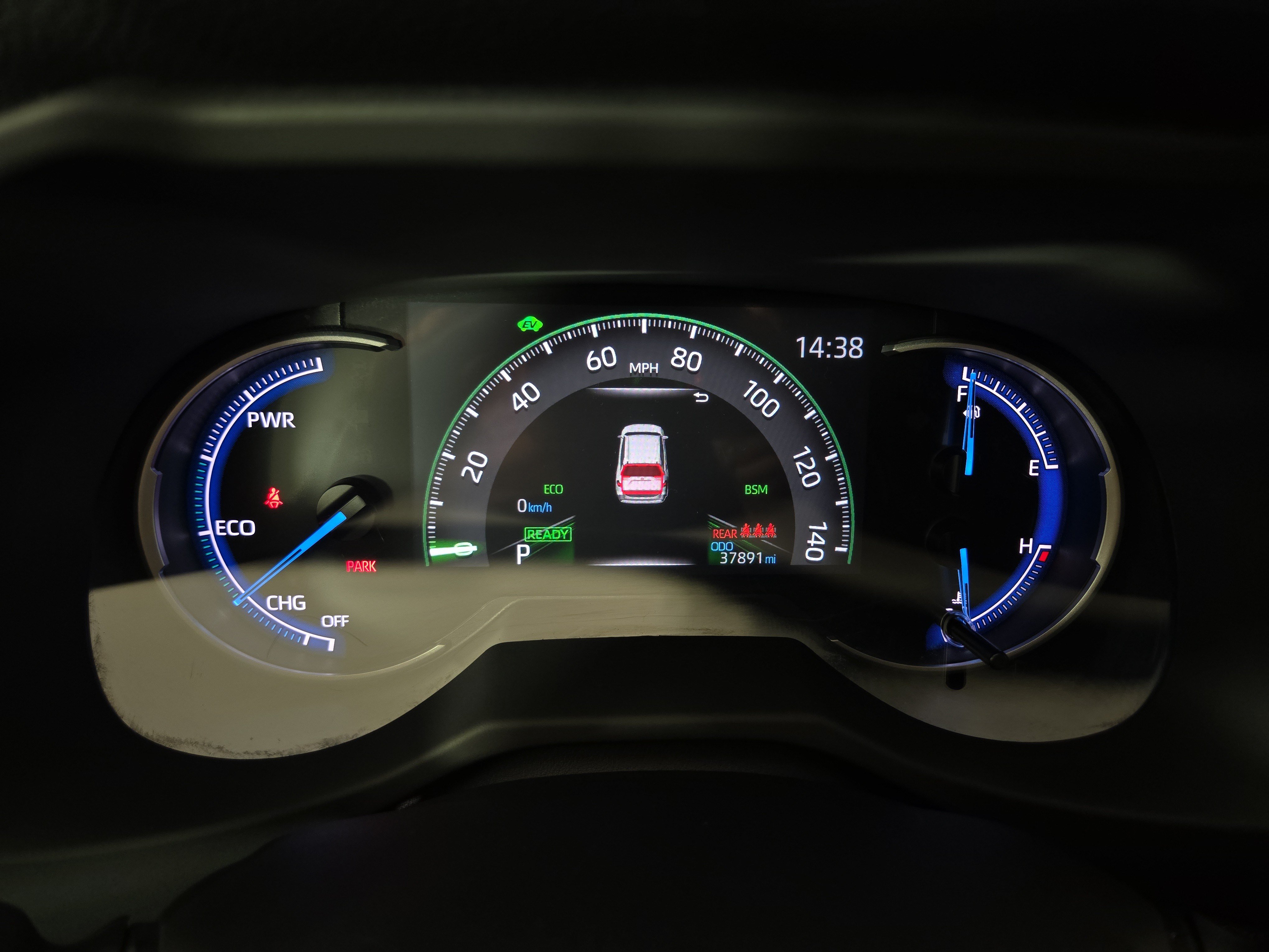 Used 2025 Toyota RAV4 XLE AWD/4WD image 17