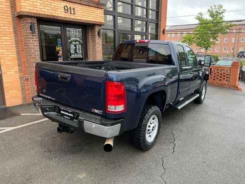 Used 2011 GMC Sierra 2500 SLT AWD/4WD image 10