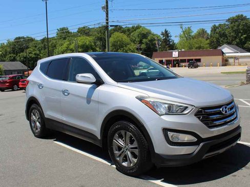 Used 2014 Hyundai Santa Fe Sport w/ Technology Package 14 FWD image 3