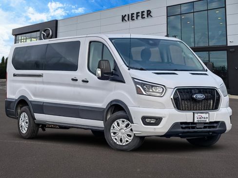 Used 2023 Ford Transit 350 XLT image 2