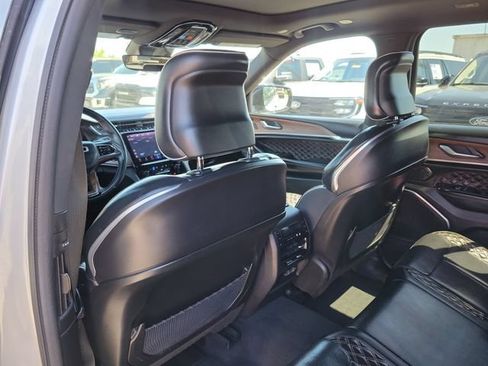 Used 2022 Jeep Grand Cherokee Summit AWD/4WD image 39