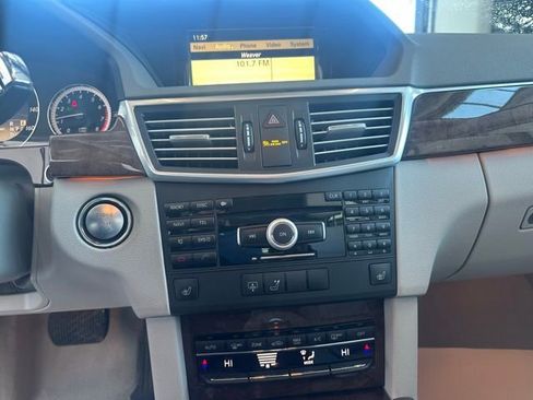 Used 2011 Mercedes-Benz E 350 E 350 image 19