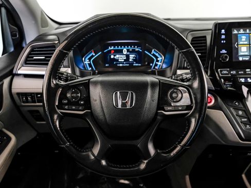 Used 2018 Honda Odyssey Touring image 15