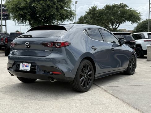 Used 2020 MAZDA MAZDA3 AWD Hatchback w/ Premium Pkg image 5