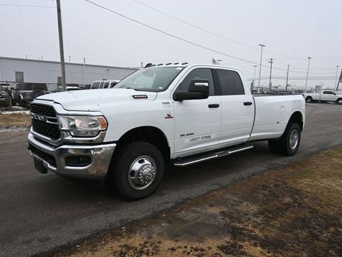 Used 2024 RAM 3500 Big Horn image 14