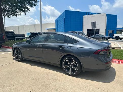 Used 2026 Honda Accord SE image 5