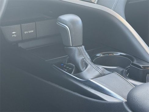 Used 2019 Toyota Camry SE image 24