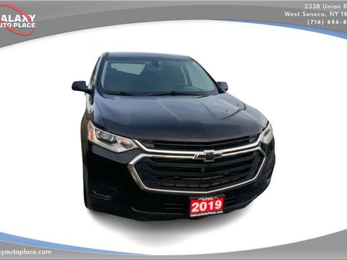 Used 2019 Chevrolet Traverse LS w/ LPO, Floor Liner Package AWD/4WD image 3