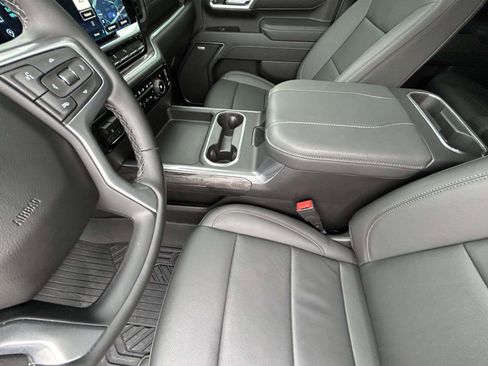 Used 2026 Chevrolet Silverado 2500 LTZ w/ LTZ Premium Package image 10