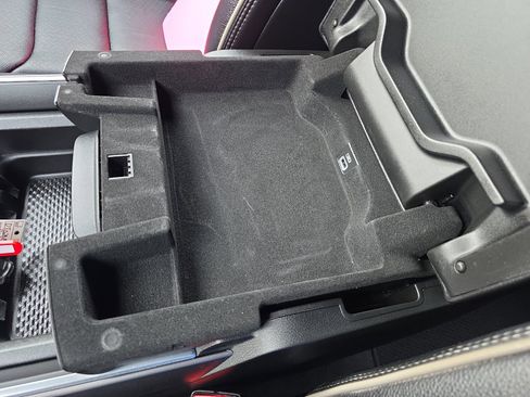 Used 2022 RAM 1500 Laramie w/ Sport Appearance Package image 34