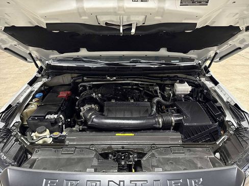 Used 2024 Nissan Frontier S w/ S Utility Package image 12
