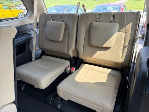 Used 2015 Toyota 4Runner Limited AWD/4WD image 38