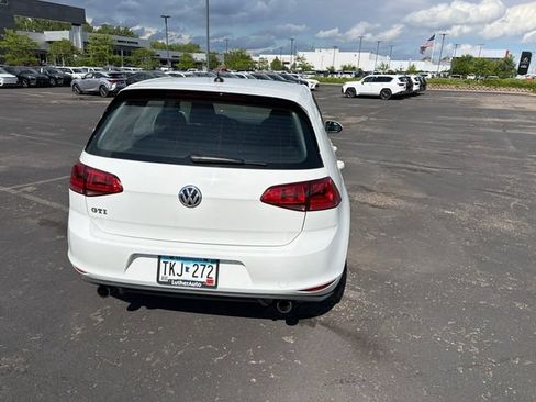 Used 2017 Volkswagen GTI S FWD image 29