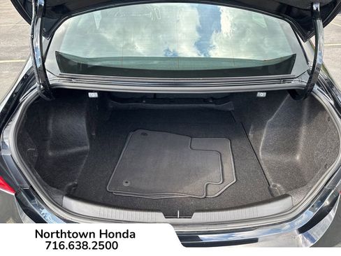 Used 2022 Chevrolet Malibu LS image 17