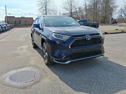 Used 2021 Toyota RAV4 SE w/ Weather & Moonroof Package