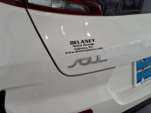 Used 2022 Kia Soul Turbo image 17