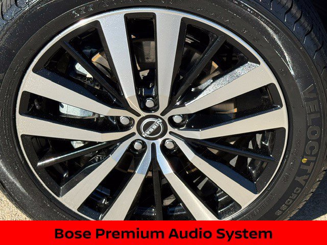 Certified 2025 Nissan Pathfinder Platinum w/ Cargo Package AWD/4WD image 13