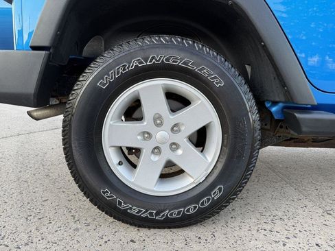 Used 2016 Jeep Wrangler Unlimited Sport w/ Quick Order Package 23S AWD/4WD image 35