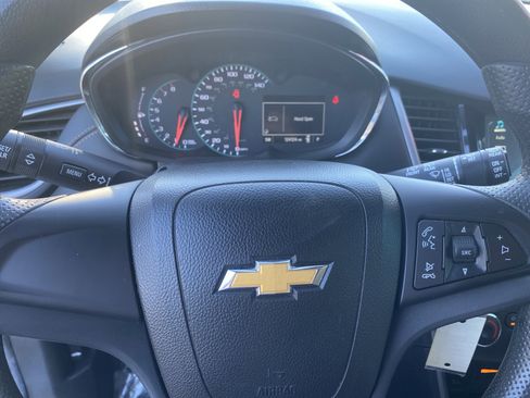 Used 2017 Chevrolet Trax LS w/ LPO, Cargo Package image 10