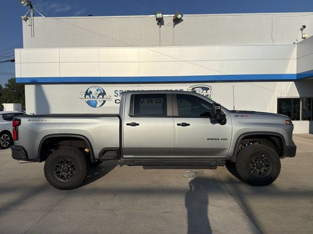 Used 2024 Chevrolet Silverado 2500 ZR2 w/ ZR2 Bison Edition AWD/4WD image 11