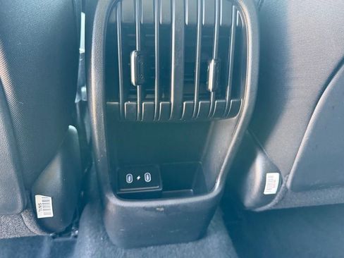 Used 2024 Hyundai Kona SEL FWD image 17