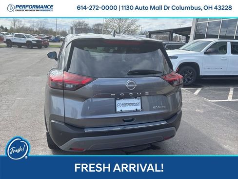 Used 2023 Nissan Rogue SV image 5
