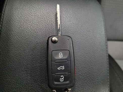Used 2017 Volkswagen Jetta S FWD image 32