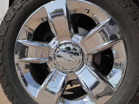 Used 2020 Chevrolet Tahoe Premier RWD image 10