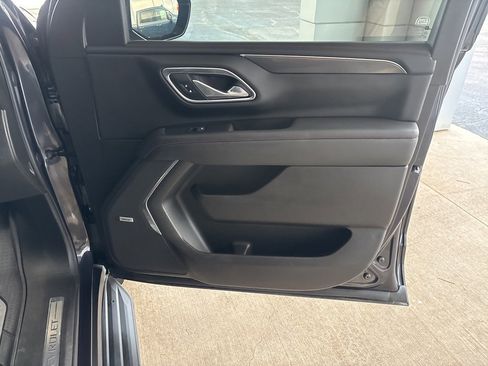 Used 2024 Chevrolet Tahoe RST w/ RST Performance Edition image 36